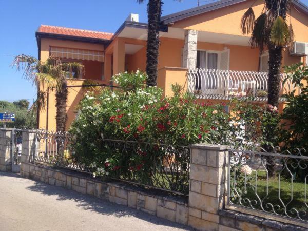 Apartment Marija Umag Buitenkant foto